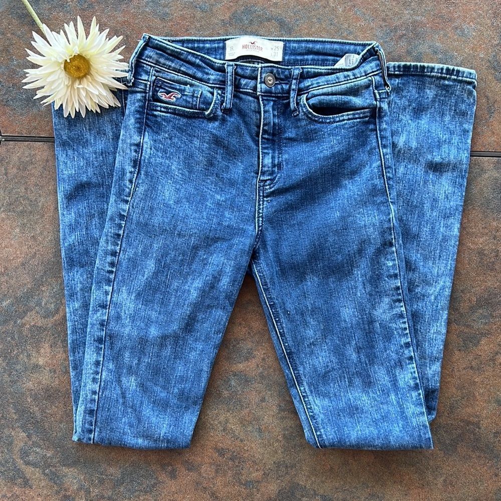 HOLLISTER jeans high rise